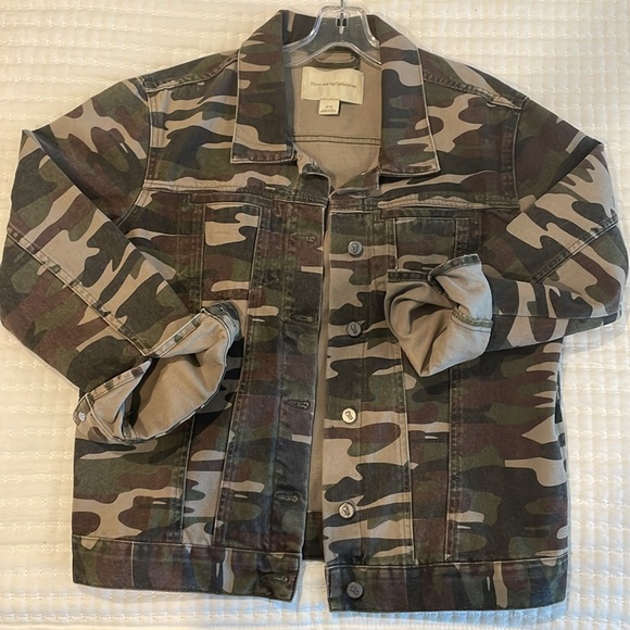 Anthropologie Pilcro Camo Denim Jacket - Picture 8 of 10